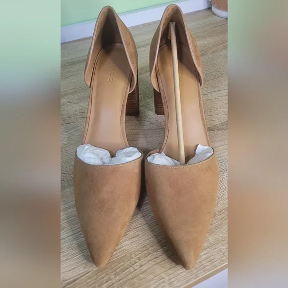 Vince Prim Leather Pump Tan Suede Chunky Heel Pointed Toe Classic 9.5 NWT - Picture 5 of 10